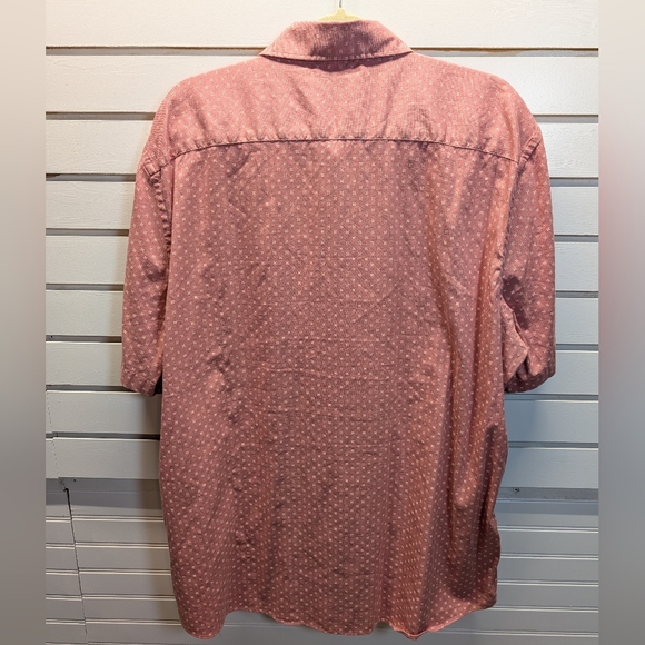 Faherty Movement Short Sleeve Shirt in Red Cream Radius Size XXL EUC - Picture 5 of 7